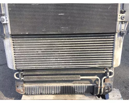 VOLVO VNL670 Radiator