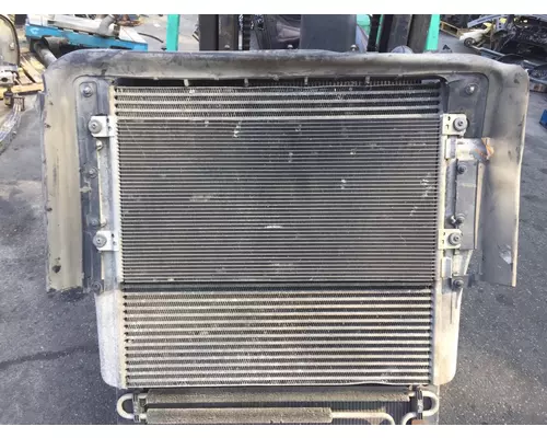 VOLVO VNL670 Radiator