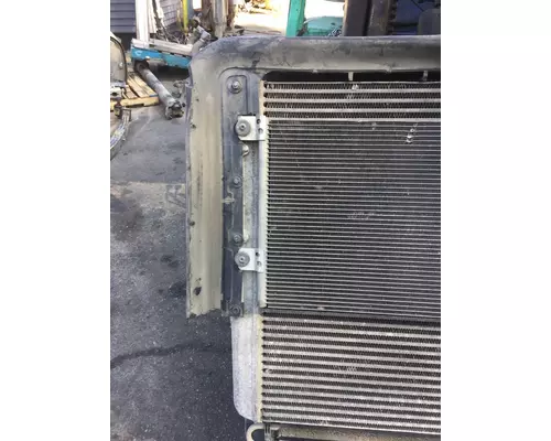 VOLVO VNL670 Radiator