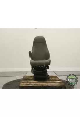VOLVO VNL670 Seat, Front