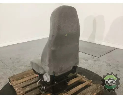 VOLVO VNL670 Seat, Front