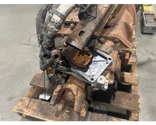 VOLVO VNL670 Transmission Assembly