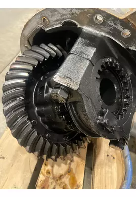 VOLVO VNL67 Differential Assembly (Rear, Rear)