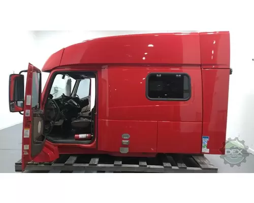 VOLVO VNL730 8102 cab, complete