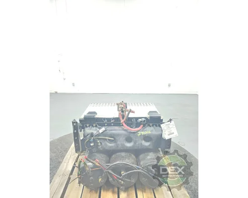 VOLVO VNL730 Battery Box