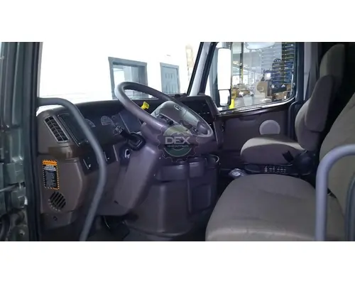 VOLVO VNL730 Cab