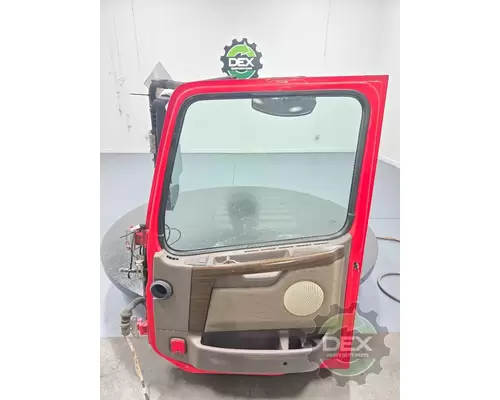 VOLVO VNL730 Door Assembly, Front