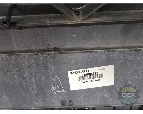 VOLVO VNL740 1644 bulb socket