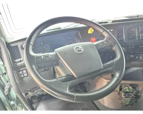 VOLVO VNL740 Cab