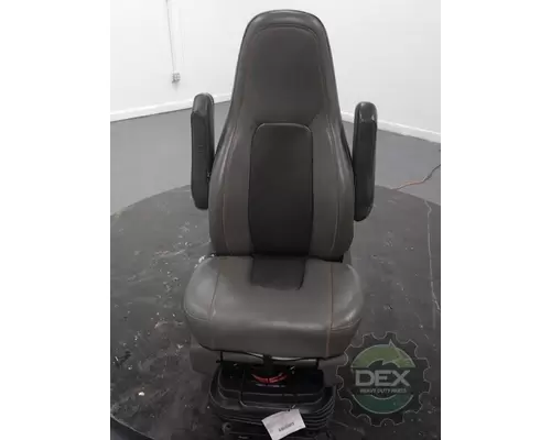 VOLVO VNL740 Seat, Front