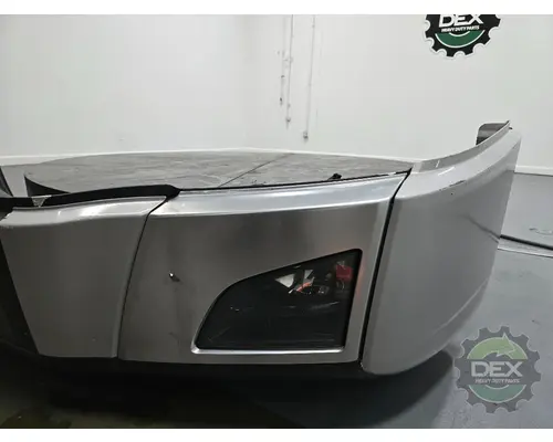 VOLVO VNL760 Bumper Assembly, Front