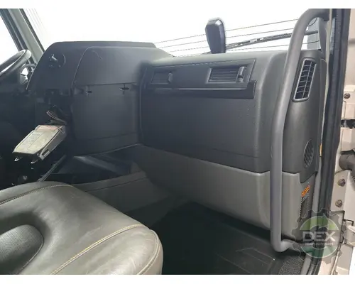 VOLVO VNL760 Cab