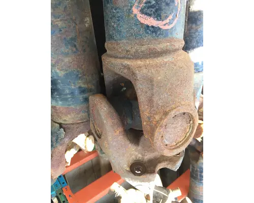 VOLVO VNL760 Drive Shaft, Front
