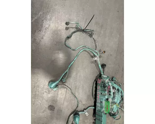 VOLVO VNL760 Engine Wiring Harness