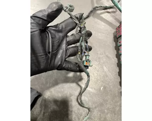 VOLVO VNL760 Engine Wiring Harness