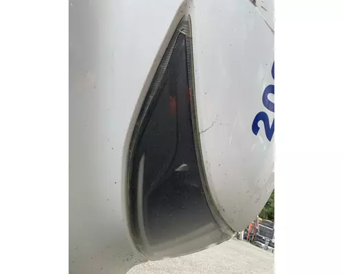 VOLVO VNL760 Hood