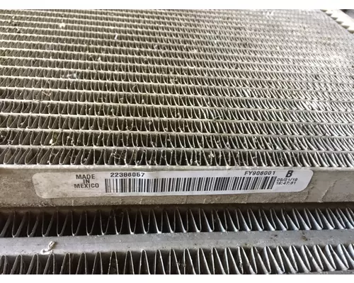 VOLVO VNL760 Radiator