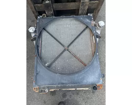 VOLVO VNL760 Radiator