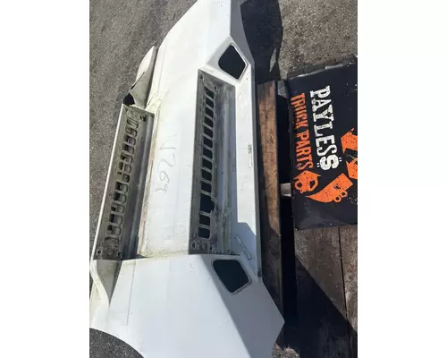 VOLVO VNL760 Side Fairing