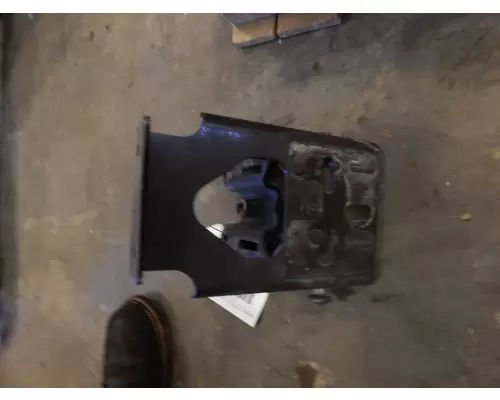 VOLVO VNL770 Bumper Bracket, Front