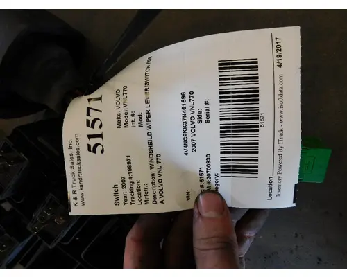 VOLVO VNL770 Dash  Console Switch