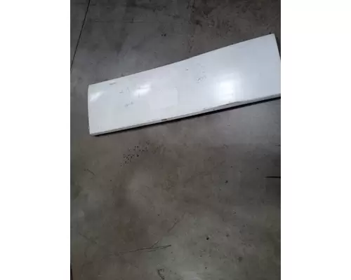 VOLVO VNL770 Panel, Side Skirt