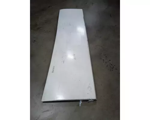 VOLVO VNL770 Panel, Side Skirt