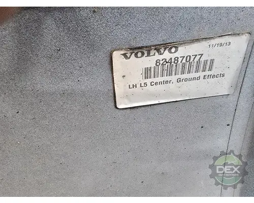 VOLVO VNL780 1644 bulb socket