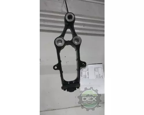 VOLVO VNL780 2618 radiator mounting