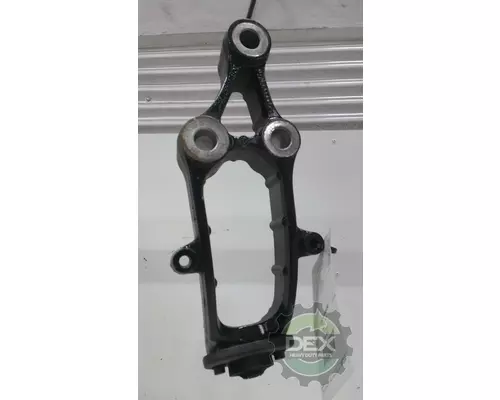 VOLVO VNL780 2618 radiator mounting