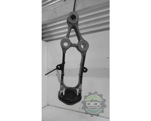 VOLVO VNL780 2618 radiator mounting