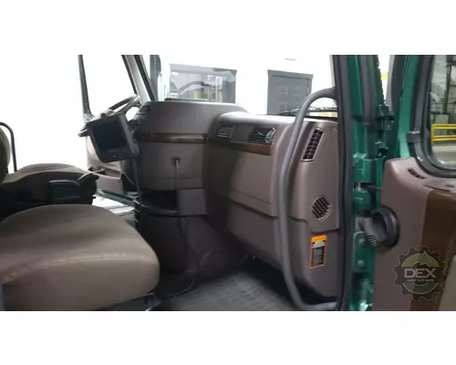 VOLVO VNL780 8102 cab, complete