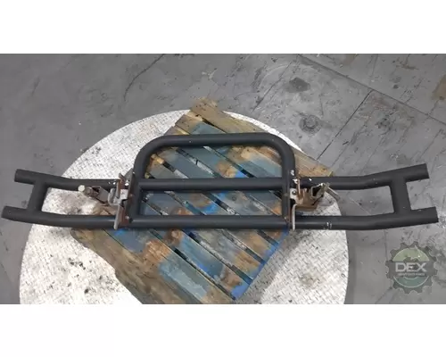 VOLVO VNL780 8611 bumper, front