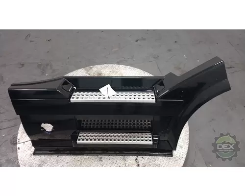 VOLVO VNL780 8916 chassis fairings