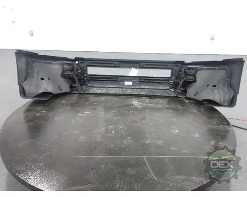 VOLVO VNL780 Bumper Assembly, Front