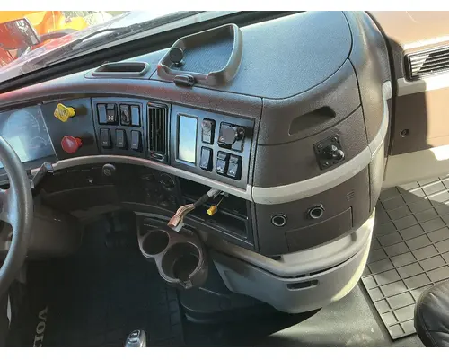 VOLVO VNL780 Cab Assembly