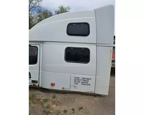 VOLVO VNL780 Cab or Cab Mount