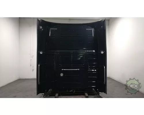 VOLVO VNL780 Cab