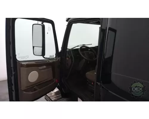 VOLVO VNL780 Cab