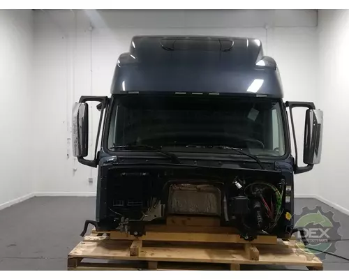VOLVO VNL780 Cab