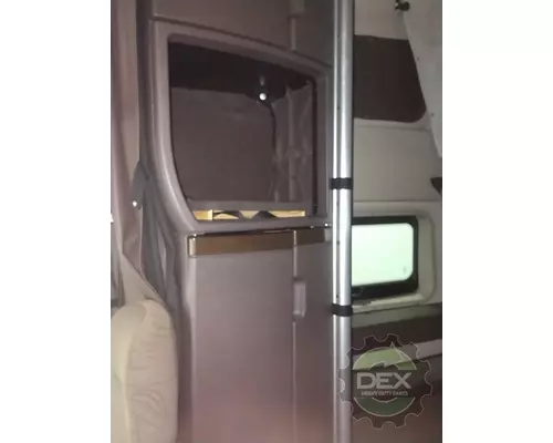 VOLVO VNL780 Cab