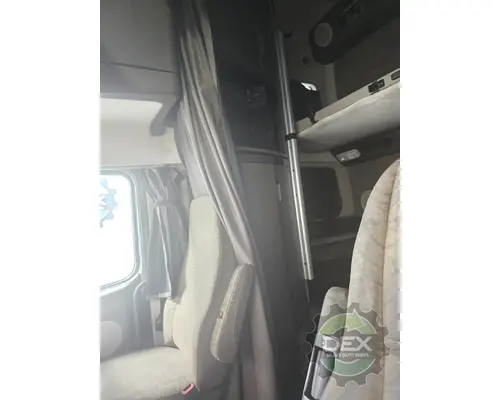 VOLVO VNL780 Cab