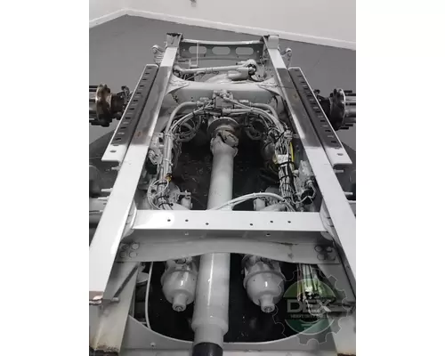 VOLVO VNL780 Cutoff Assembly (Housings & Suspension Only)