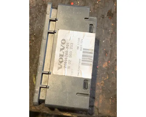 VOLVO VNL780 Dash Panel