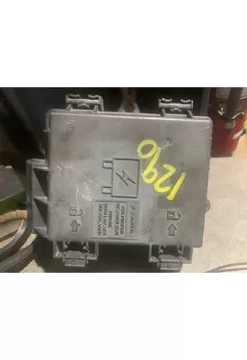 VOLVO VNL780 Fuse Box