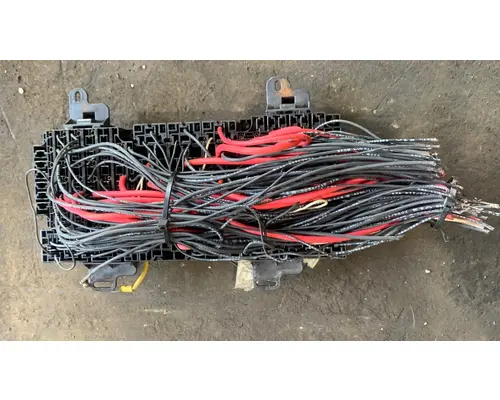 VOLVO VNL780 Fuse Box