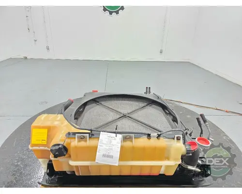 VOLVO VNL780 Radiator