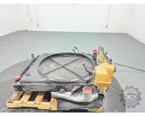 VOLVO VNL780 Radiator