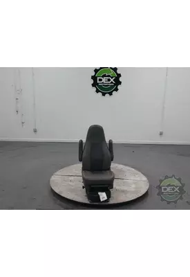 VOLVO VNL780 Seat, Front