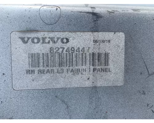 VOLVO VNL780 Side Fairing